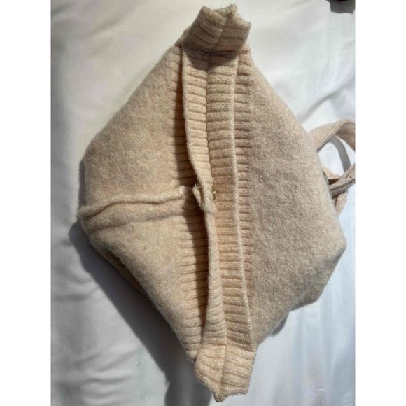Up Cycled Cream Wool Design Sweater Purse With Personalized Tag - Picture 5 of 6